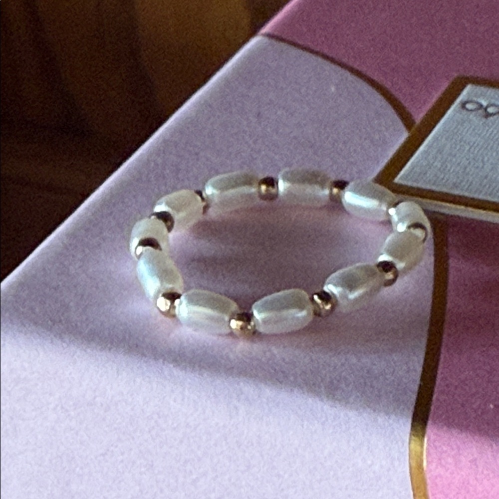 Elegant Pearl and Gold Beaded ring